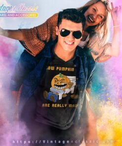 How Pumpkin Pies Really Halloween V Neck TShirt