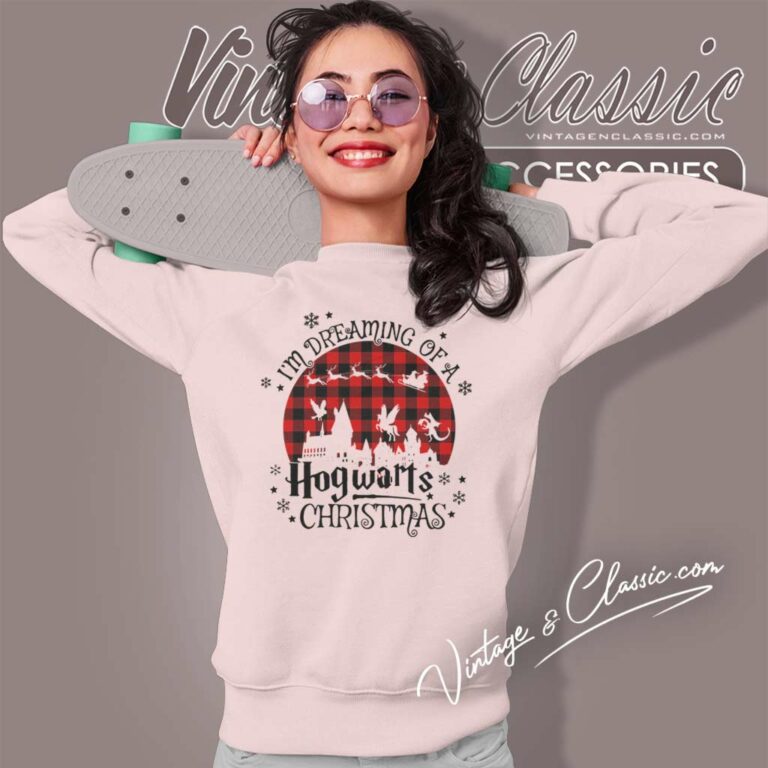 Im Dreaming Of A Hogwarts Christmas Sweatshirt Im Dreaming Of A Hogwarts Christmas Sweatshirt