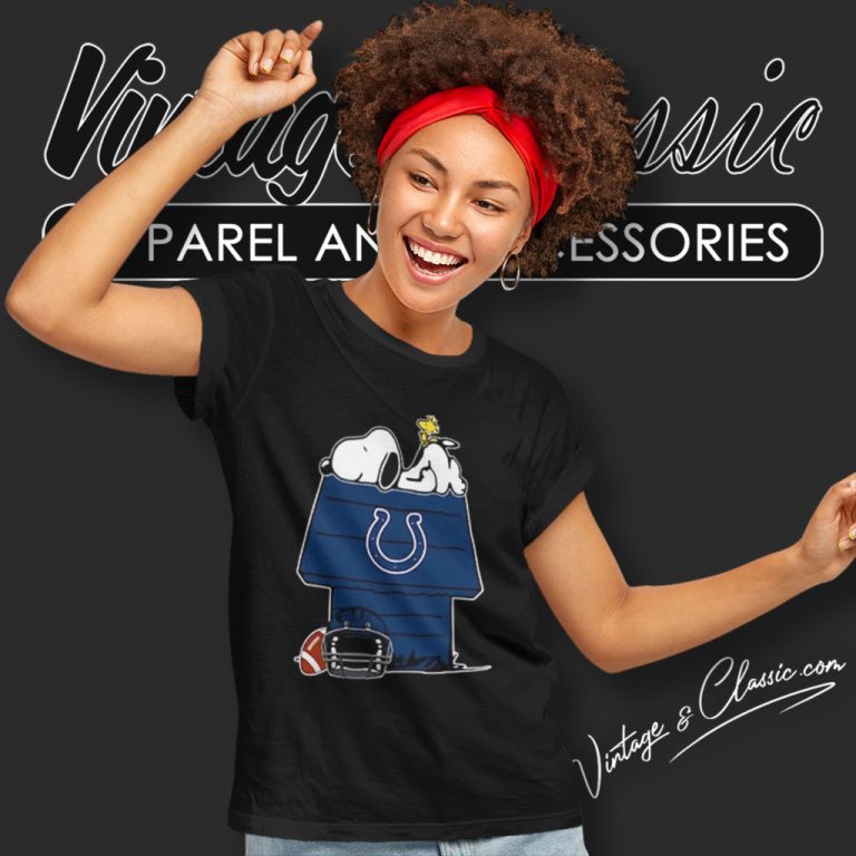 Indianapolis Colts Snoopy And Woodstock Resting Together Women T Shirt Indianapolis Colts Snoopy And Woodstock Resting Together Women T Shirt