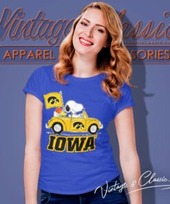 Iowa Hawkeyes Basketball Snoopy Dog Driving Car Women T Shirt
