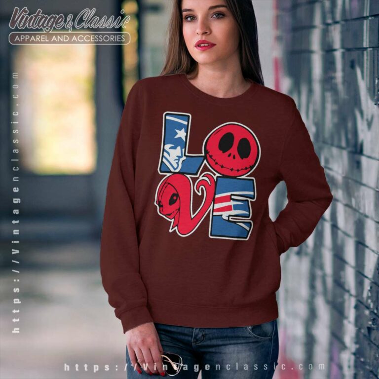 Jack Skellington And Sally Love New England Patriots Sweatshirt Jack Skellington And Sally Love New England Patriots Sweatshirt