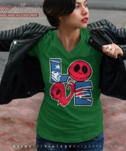 Jack Skellington And Sally Love New England Patriots V Neck TShirt