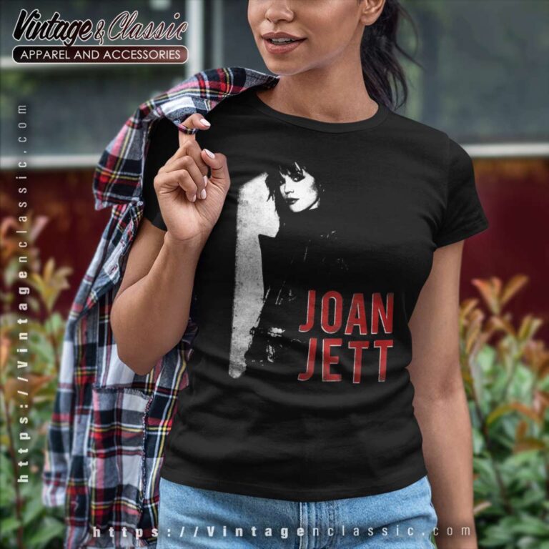 Joan Jett Looking Back Photo Women TShirt Joan Jett Looking Back Photo Women TShirt