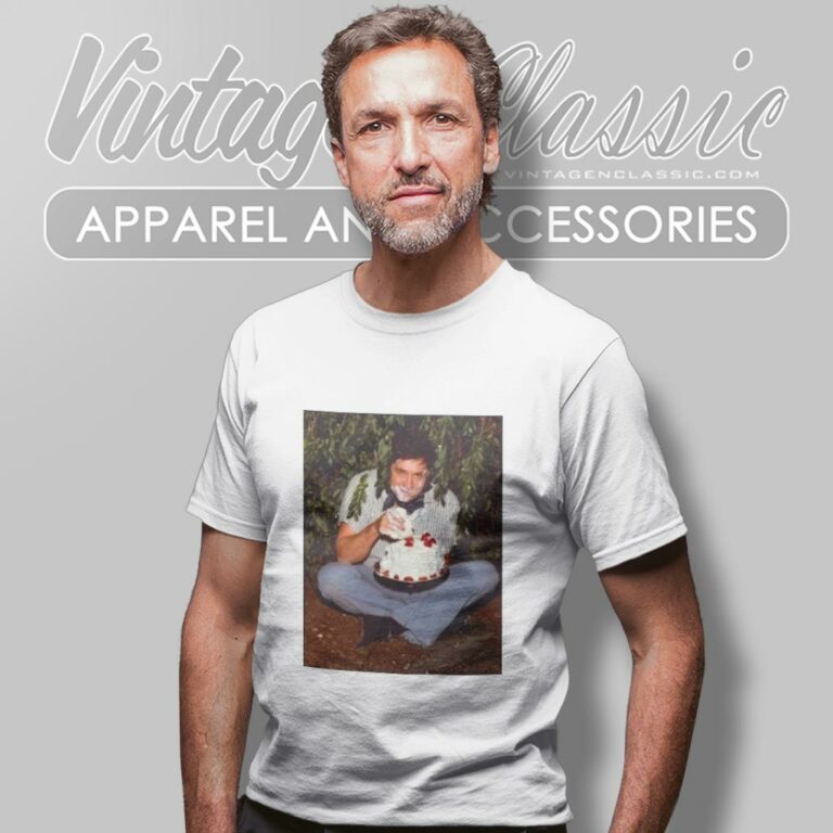 Johnny Cash Shirt Eating Cake In Bushes T Shirt Johnny Cash Shirt Eating Cake In Bushes T Shirt