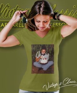 Johnny Cash Shirt Eating Cake In Bushes V Neck TShirt
