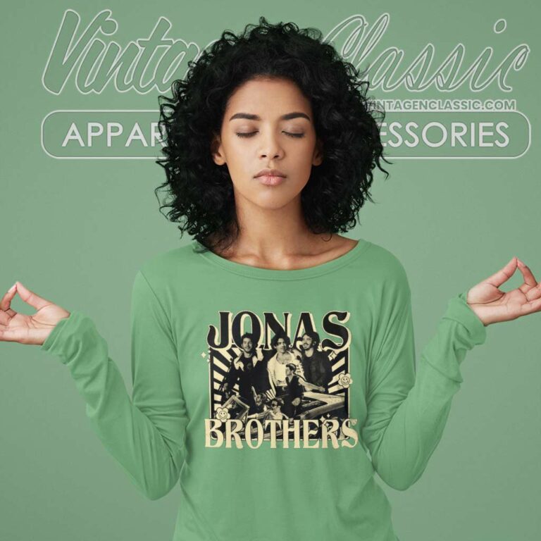 Jonas Brothers Vintage Graphic Shirt Long Sleeve Tee Jonas Brothers Vintage Graphic Shirt Long Sleeve Tee