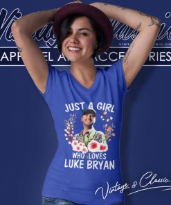 Just A Girl Who Loves Luke Bryan V Neck TShirt