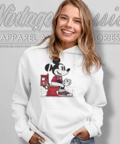 Kansas City Chiefs Mickey Mouse Sitting On San Francisco 49ers Toilet Hoodie