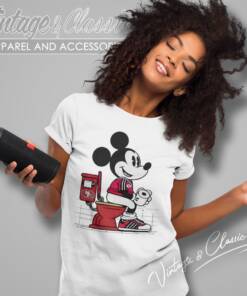 Kansas City Chiefs Mickey Mouse Sitting On San Francisco 49ers Toilet Women T Shirt