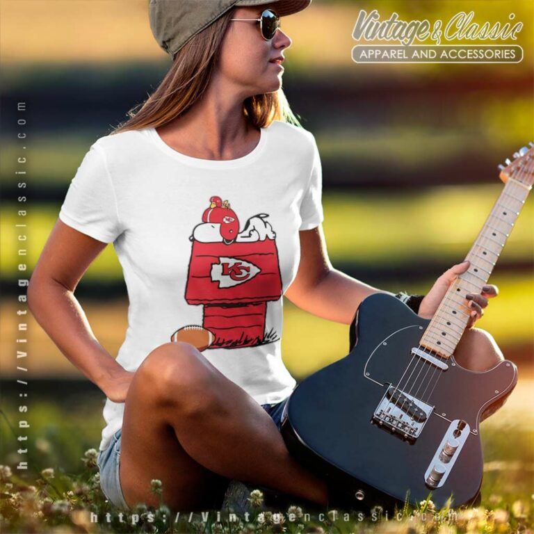 Kansas City Chiefs Snoopy Woodstock Waiting For Football Season Women TShirt Kansas City Chiefs Snoopy Woodstock Waiting For Football Season Women TShirt