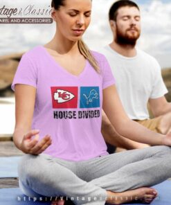 Kansas City Chiefs Vs Detroit Lions House Divided V Neck TShirt