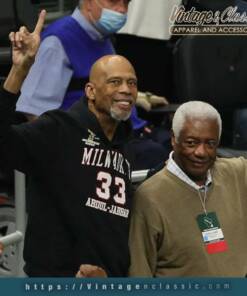 Kareem Abdul Jabbar Milwaukee Bucks Logo 33
