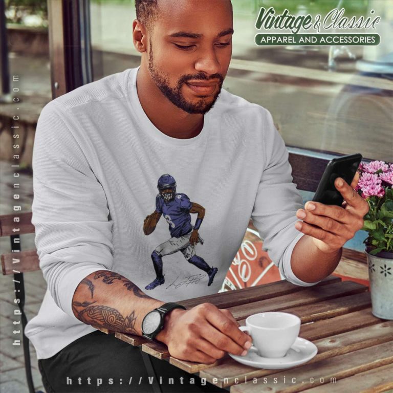 Lamar Jackson Superstar Pose Baltimore Ravens Signature Sweatshirt Lamar Jackson Superstar Pose Baltimore Ravens Signature Sweatshirt