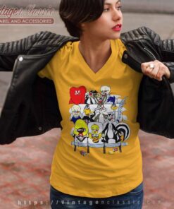 Looney Tunes 3d Movie Bugs Bunny V Neck TShirt