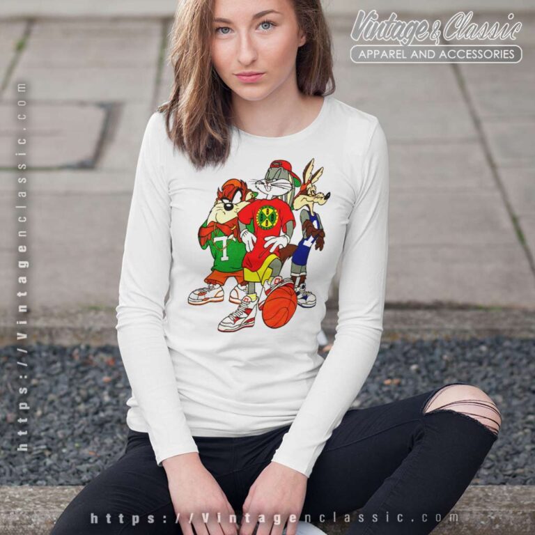 Looney Tunes Bugs Bunny Basketball Long Sleeve Tee Looney Tunes Bugs Bunny Basketball Long Sleeve Tee