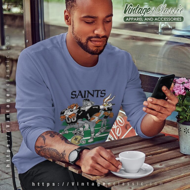 Looney Tunes Friends New Orleans Saints Shirt Sweatshirt Looney Tunes Friends New Orleans Saints Shirt Sweatshirt