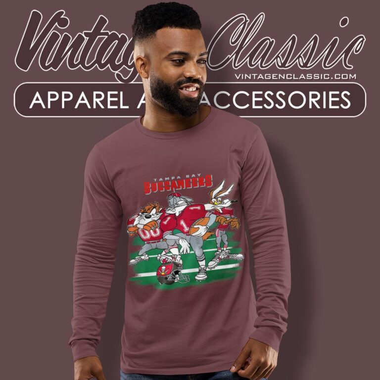 Looney Tunes Friends Tampa Bay Buccaneers Shirt Long Sleeve Tee Looney Tunes Friends Tampa Bay Buccaneers Shirt Long Sleeve Tee