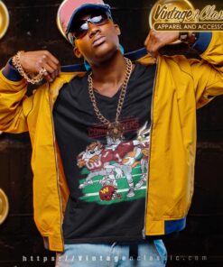 Looney Tunes Friends Washington Commanders Shirt 5 Looney Tunes Friends Washington Commanders Shirt V Neck TShirt