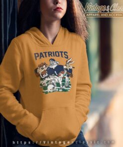 Looney Tunes New England Patriots Hoodie