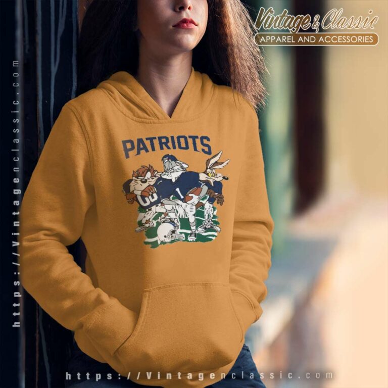Looney Tunes New England Patriots Hoodie Looney Tunes New England Patriots Hoodie