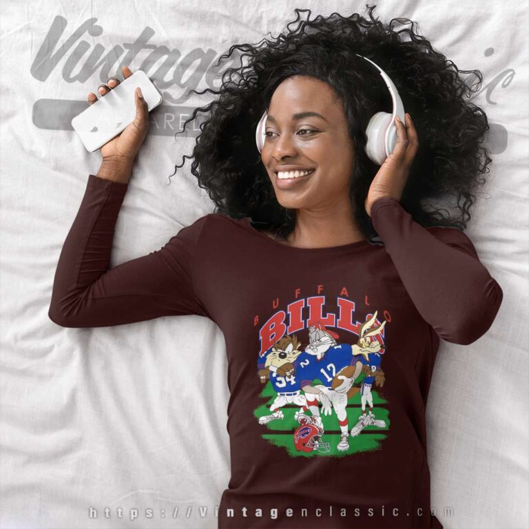 Looney Tunes X Buffalo Bills Nfl Long Sleeve Tee Looney Tunes X Buffalo Bills Nfl Long Sleeve Tee