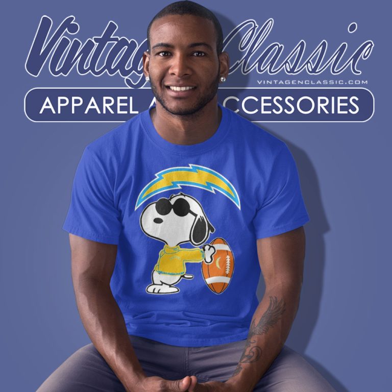 Los Angeles Chargers Snoopy Dog Peanuts T Shirt Los Angeles Chargers Snoopy Dog Peanuts T Shirt