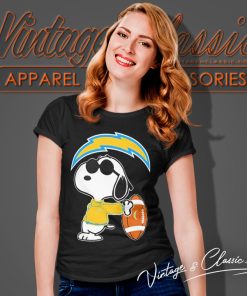 Los Angeles Chargers Snoopy Dog Peanuts Shirt 6 Los Angeles Chargers Snoopy Dog Peanuts Women T Shirt