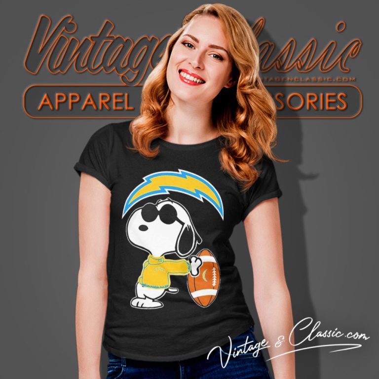 Los Angeles Chargers Snoopy Dog Peanuts Women T Shirt Los Angeles Chargers Snoopy Dog Peanuts Women T Shirt