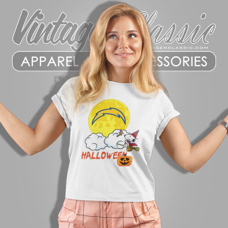 Los Angeles Chargers Snoopy Halloween Women T Shirt Los Angeles Chargers Snoopy Halloween Women T Shirt