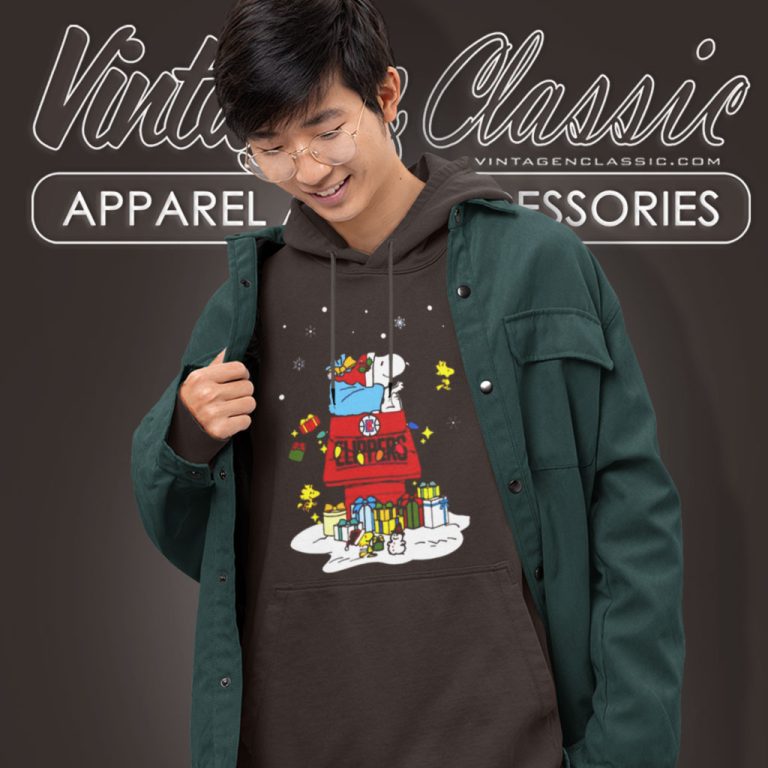 Los Angeles Clippers Santa Snoopy Wish You A Merry Christmas Hoodie Los Angeles Clippers Santa Snoopy Wish You A Merry Christmas Hoodie