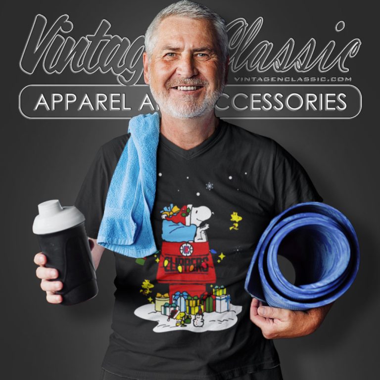 Los Angeles Clippers Santa Snoopy Wish You A Merry Christmas V Neck TShirt Los Angeles Clippers Santa Snoopy Wish You A Merry Christmas V Neck TShirt