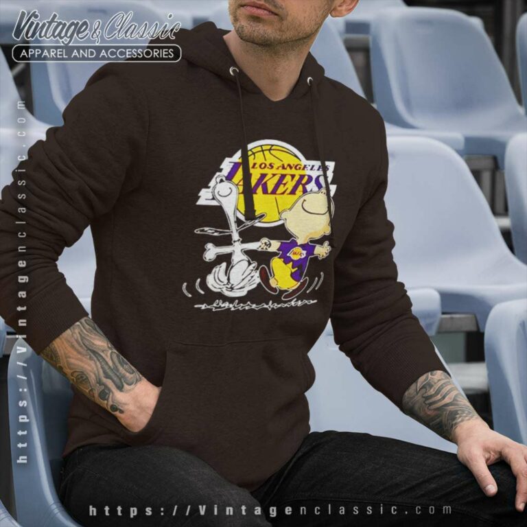 Los Angeles Lakers Charlie Brown Snoopy Dancing Hoodie Los Angeles Lakers Charlie Brown Snoopy Dancing Hoodie