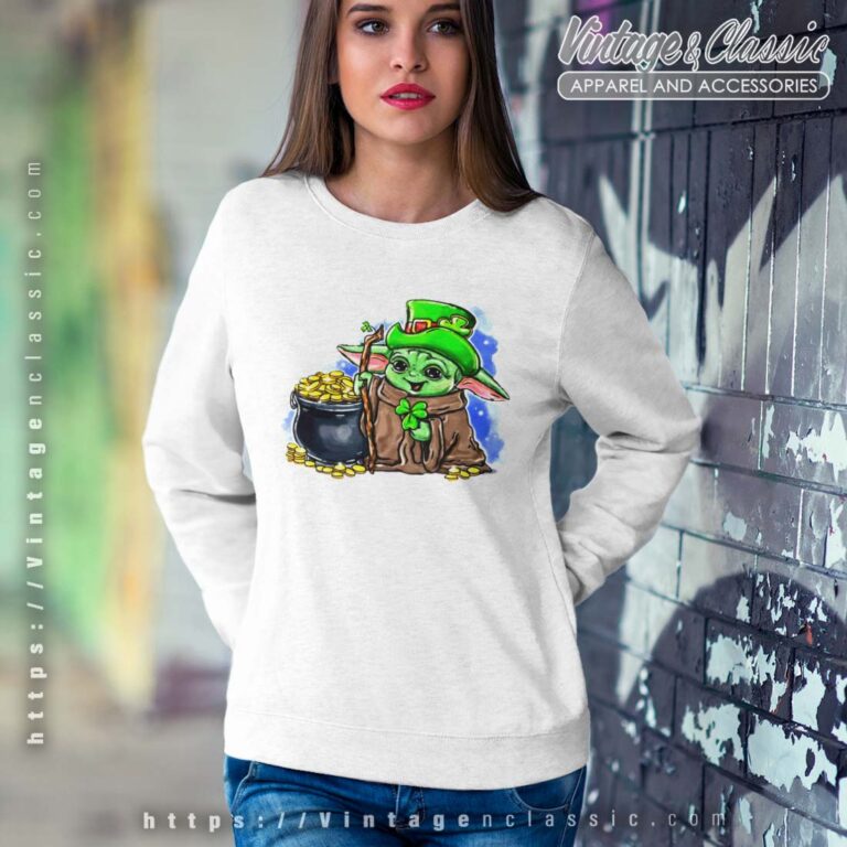 Lucky Irish Baby Yoda St Patricks Day Sweatshirt Lucky Irish Baby Yoda St Patricks Day Sweatshirt