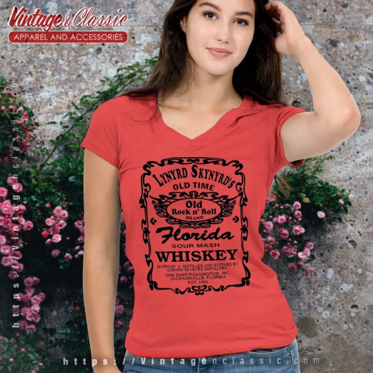 Lynyrd Skynyrd Old Time Whiskey V neck Lynyrd Skynyrd Old Time Whiskey V neck