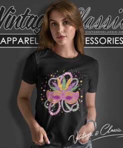 Mardi Gras Feather Mask Women T Shirt