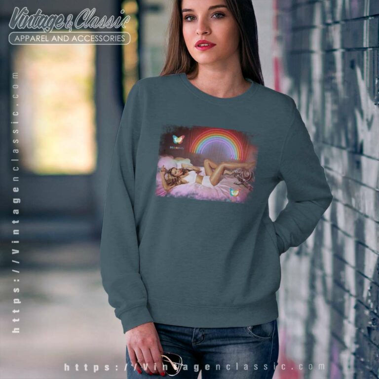 Mariah Carey Rainbow Vibers On Bed Sweatshirt 1 Mariah Carey Rainbow Vibers On Bed Sweatshirt 1