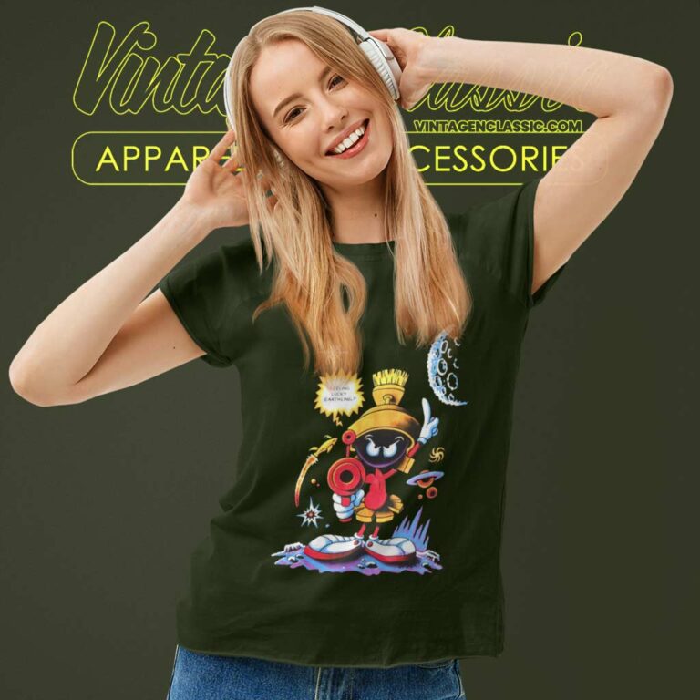 Marvin The Martian Shirt Feeling Lucky Earthling Women TShirt Marvin The Martian Shirt Feeling Lucky Earthling Women TShirt