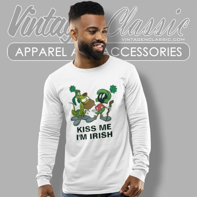 Marvin The Martian St Patricks Day Kiss Me Im Irish Long Sleeve Tee Marvin The Martian St Patricks Day Kiss Me Im Irish Long Sleeve Tee