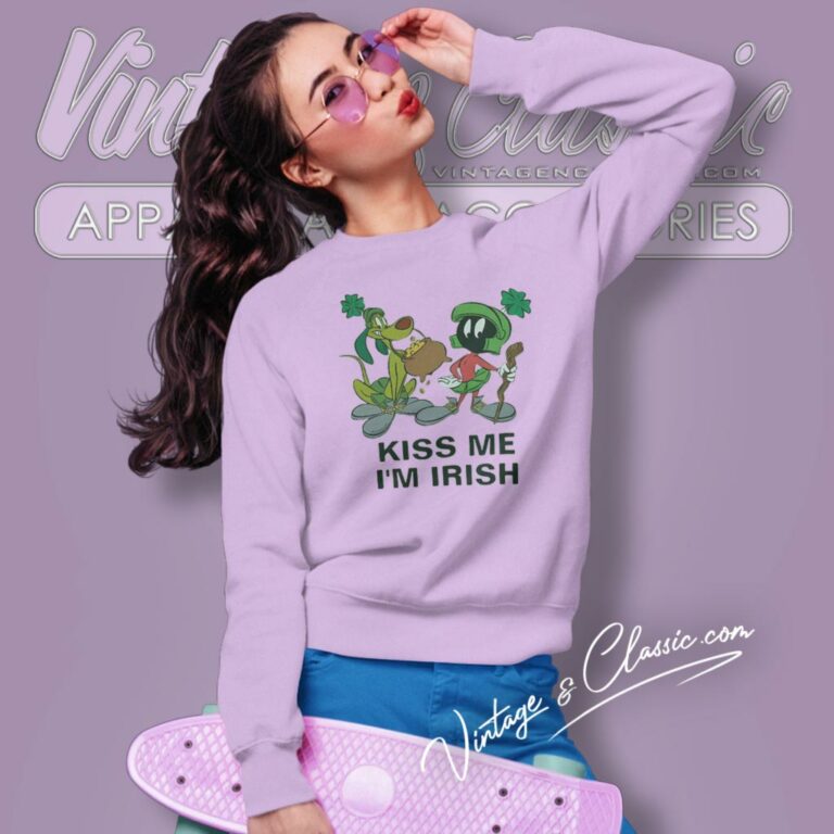 Marvin The Martian St Patricks Day Kiss Me Im Irish Sweatshirt Marvin The Martian St Patricks Day Kiss Me Im Irish Sweatshirt