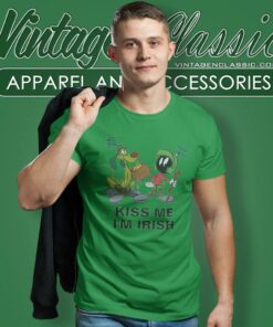Marvin The Martian St Patricks Day Kiss Me Im Irish T Shirt