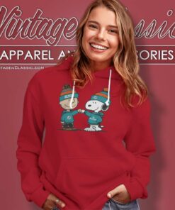 Miami Dolphins Charlie Brown And Snoopy Wear Hoodie Football Miami Dolphins Charlie Brown And Snoopy Wear Hoodie Football Hoodie