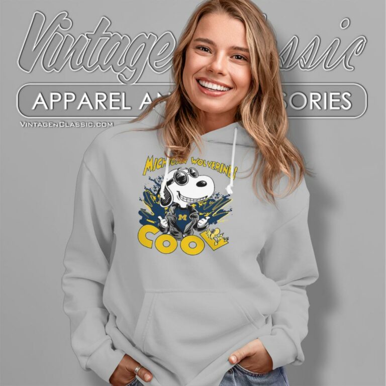 Michigan Wolverine Cool Snoopy Hoodie Michigan Wolverine Cool Snoopy Hoodie