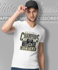 Michigan Wolverines 34 13 Washington 2023 National Champions Scoreboard Time V Neck TShirt