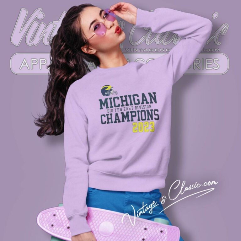 Michigan Wolverines Helmet Big Ten East Champions 2023 Sweatshirt Michigan Wolverines Helmet Big Ten East Champions 2023 Sweatshirt