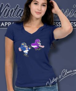 Michigan Wolverines Kicks Washington Huskies V Neck TShirt 1