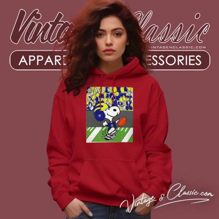 Michigan Wolverines Snoopy Wearing Maize And Blue Hoodie Michigan Wolverines Snoopy Wearing Maize And Blue Hoodie