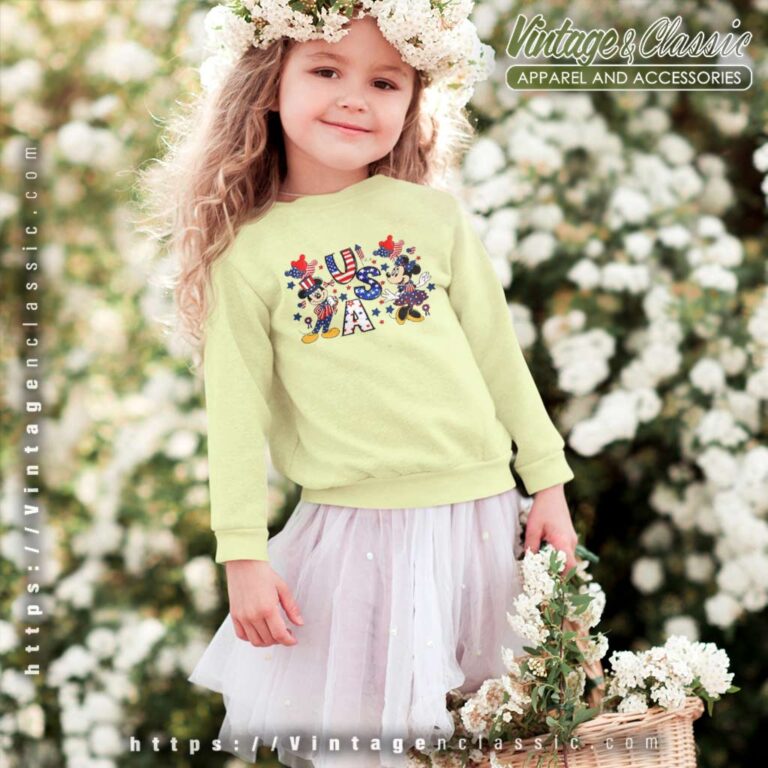 Mickey Minnie Party In The Usa 4th Of July kids Sweetshirt Mickey Minnie Party In The Usa 4th Of July kids Sweetshirt