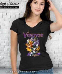 Mickey Vince Lombardi Pumpkin Halloween Trophy Minnesota Viking V Neck TShirt