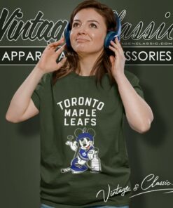 Mickey Toronto Maple Leafs With The Stanley Cup Hockey Women T Shirt