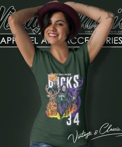 Milwaukee Bucks Nba 34 Warren Lotas Graphic V Neck TShirt